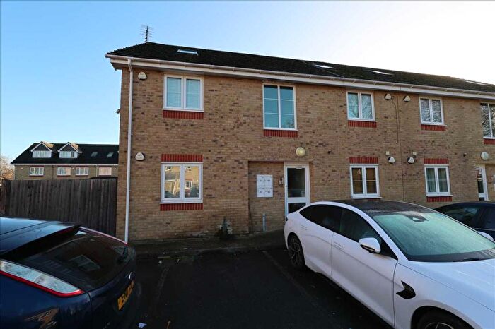 1 Bedroom Apartment For Sale In Telford Drive, Cippenham, SL1