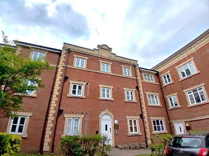 2 Bedroom Apartment To Rent In Talfourd Way, Redhill, RH1