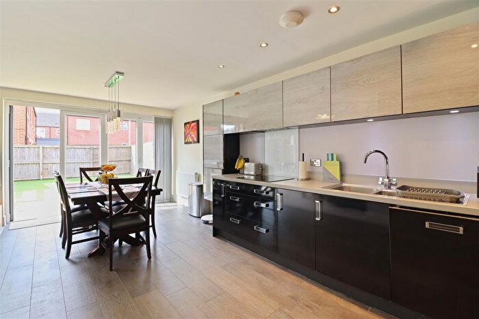 4 Bedroom Detached House For Sale In Harvester Way, Clowne, Chesterfield, S43