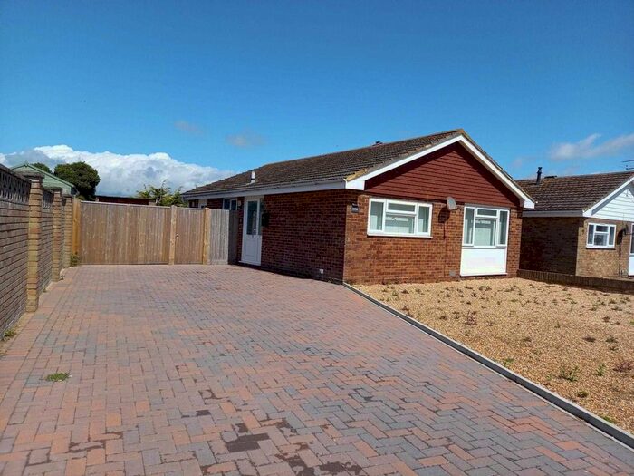 2 Bedroom Bungalow To Rent In Jervis Ave, Eastbourne, BN23