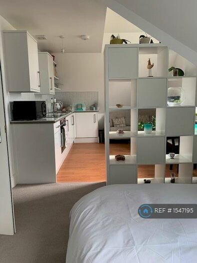 Studio To Rent In Murcia House, London, E8