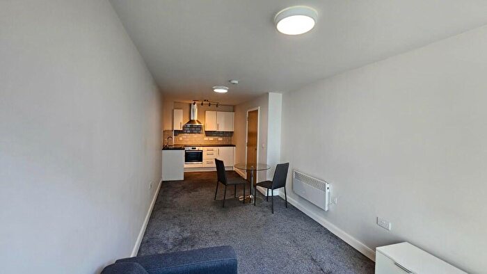 1 Bedroom Apartment To Rent In Skinner Lane, Leeds, West Yorkshire, LS7
