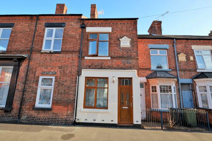 3 Bedroom Terraced House To Rent In Clifford Street, Wigston, Leicestershire, LE18