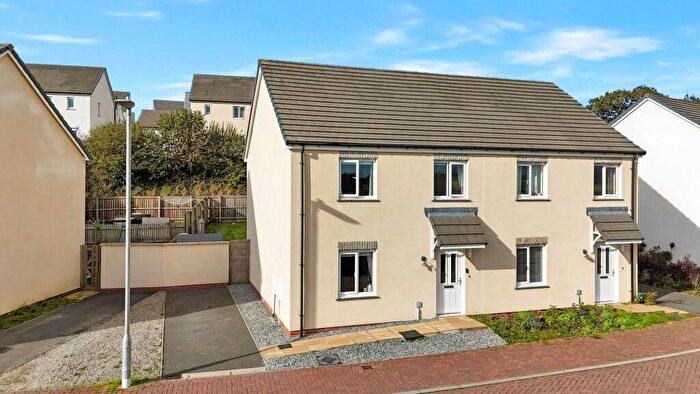 3 Bedroom Semi Detached House For Sale In Carina Close, Liskeard, PL14