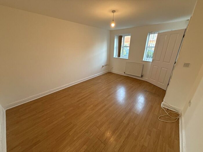 2 Bedroom Terraced House To Rent In Falls Green Avenue, Manchester, M40