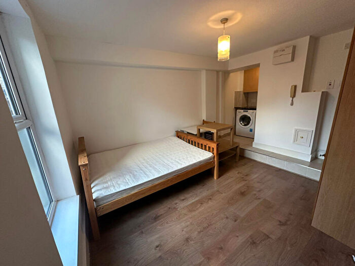 Studio To Rent In Clarence Road, London, E5