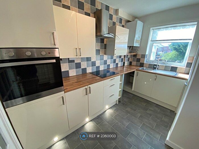 3 Bedroom Semi-Detached House To Rent In Rowland Road, Barnsley, S75