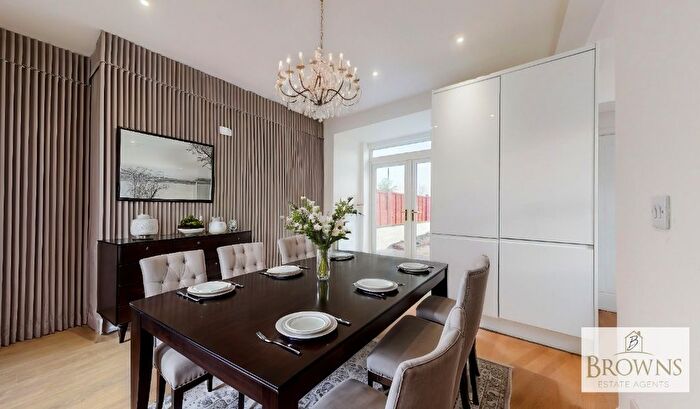 4 Bedroom Semi-detached House For Sale In Ashley Road, South Shields, NE34