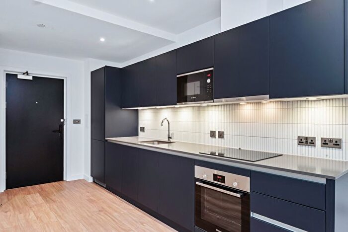 1 Bedroom Flat To Rent In Uncle Acton, Victoria Road, London, W3