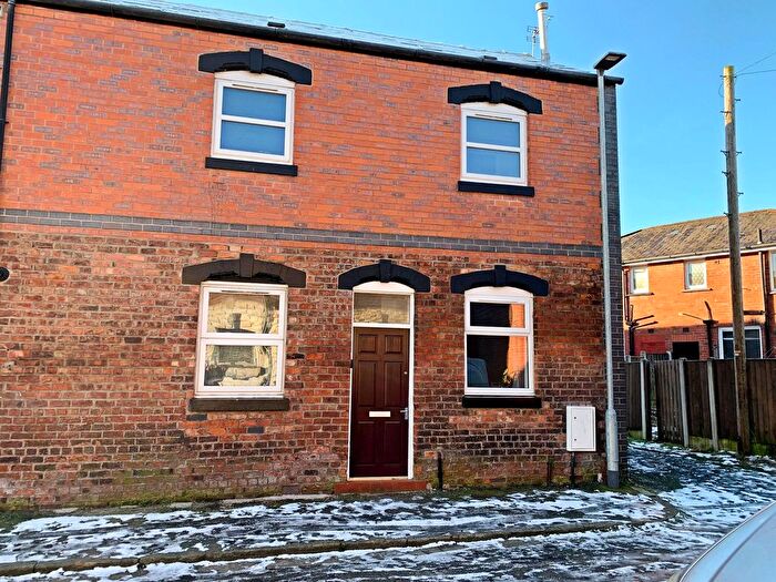 1 Bedroom Flat To Rent In Amar Street, Ince, WN2