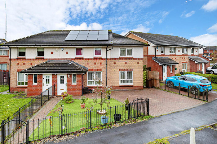 4 Bedroom Semi Detached House For Sale In Trondra Place, Glasgow, G34