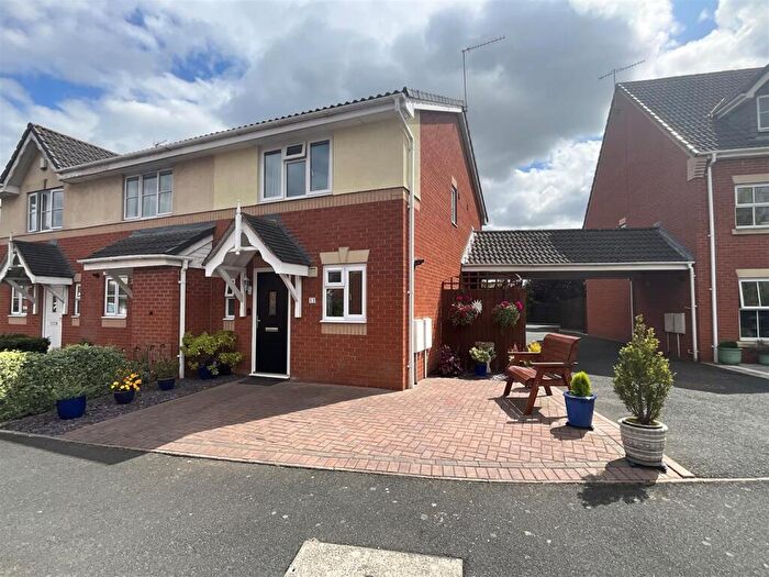 2 Bedroom End Of Terrace House For Sale In Kererwin Close, Cradley Heath, B64