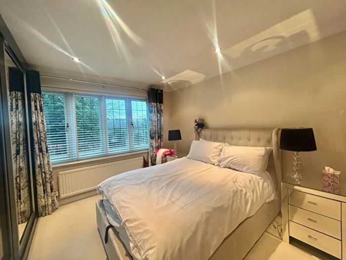 1 Bedroom Apartment To Rent In Waingels Road, Lands End Twyford, RG10