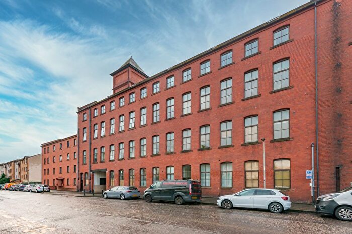 2 Bedroom Flat For Sale In / Restalrig Drive, Edinburgh, EH7