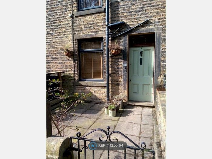 2 Bedroom Terraced House To Rent In Keighley Road, Oxenhope, Keighley, BD22