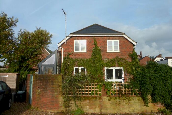 2 Bedroom End Of Terrace House To Rent In Fordingbridge, Hampshire, SP6