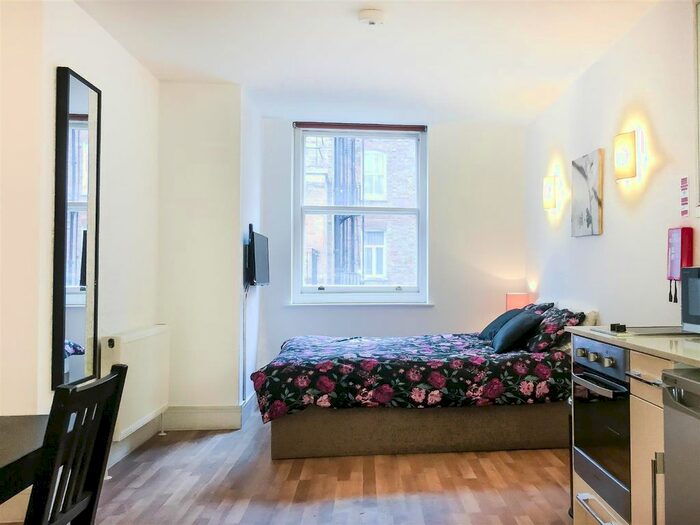 Studio To Rent In Kensington High Street, Kensington, W8