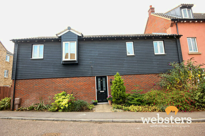2 Bedroom Maisonette To Rent In Kingfisher Close, Cringleford, NR4