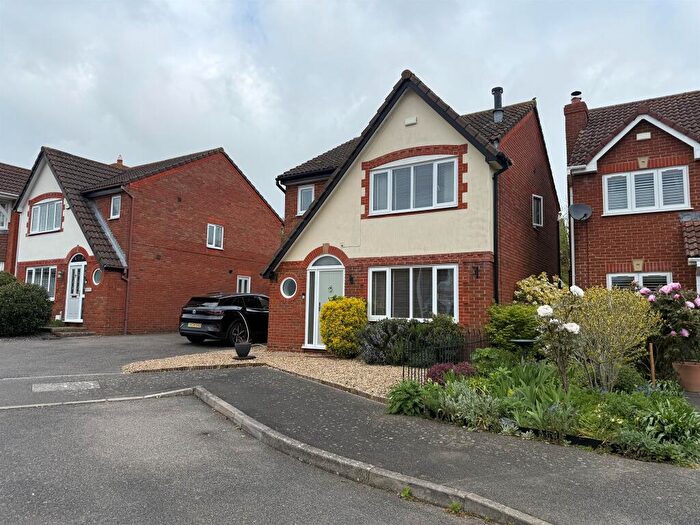 3 Bedroom Detached House For Sale In Chatfield Way, East Malling, West Malling, ME19
