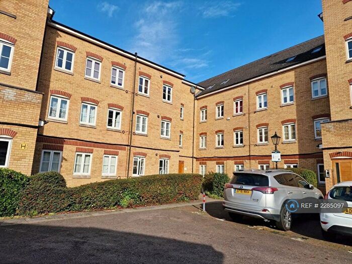 1 Bedroom Flat To Rent In Nyall Court, Gidea Park, Romford, RM2