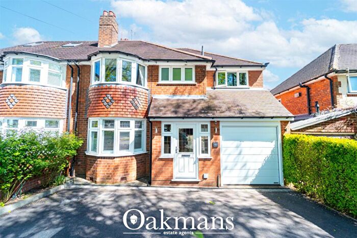 4 Bedroom Semi-Detached House For Sale In Clydesdale Road, Quinton, Birmingham, West Midlands, B32