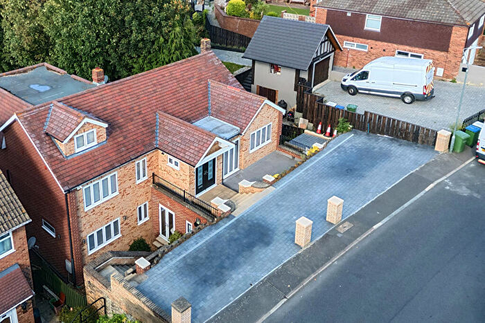 8 Bedroom Detached House For Sale In Fremantle Road, Belvedere, DA17