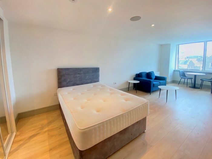 Studio To Rent In Mercantile House, Uxbridge, Greater London, UB8