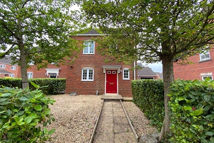 3 Bedroom Semi-Detached House To Rent In Beggarwood, Basingstoke, RG22