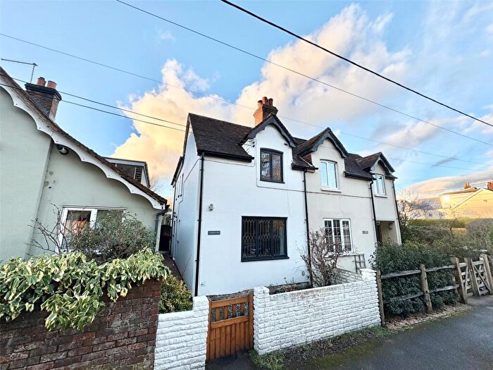 3 Bedroom Semi-Detached House To Rent In Petersfield Road, Greatham, Liss, Hampshire, GU33