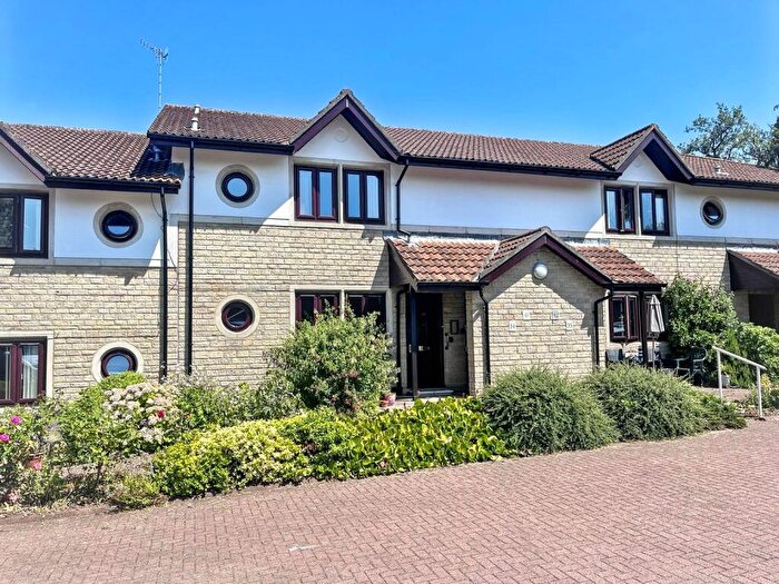 2 Bedroom Flat For Sale In Woodborough Road, Winscombe, North Somerset., BS25