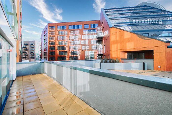 2 Bedroom Apartment To Rent In The Grand Exchange, Market Street, Bracknell, Berkshire, RG12