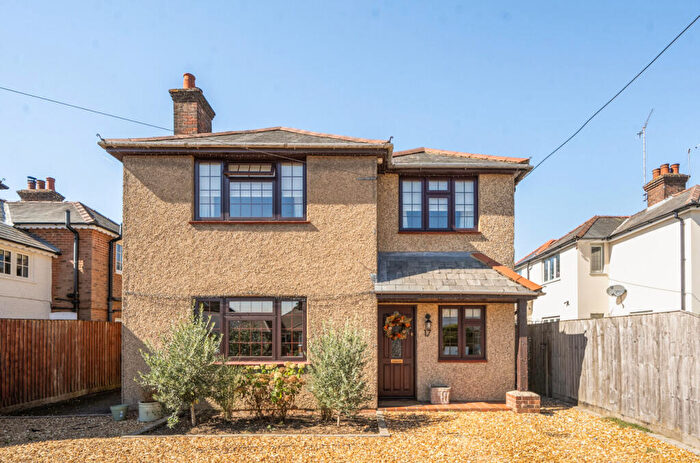 4 Bedroom Detached House For Sale In Grove Road, Hazlemere, High Wycombe, HP15