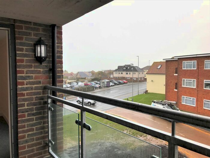 1 Bedroom Flat To Rent In Steyning Avenue, Peacehaven BN10