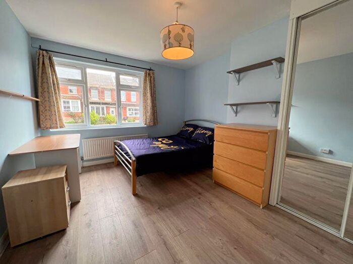 3 Bedroom Semi Detached House To Rent In Nesbitt Road, Brighton, BN2