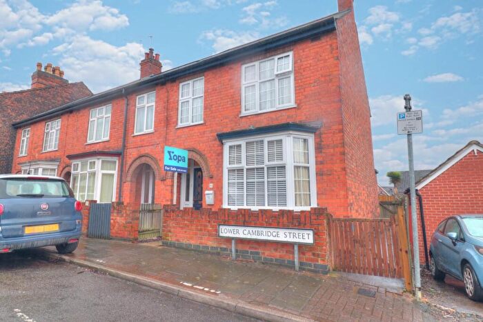 3 Bedroom End Of Terrace House For Sale In Lower Cambridge Street, Loughborough, LE11
