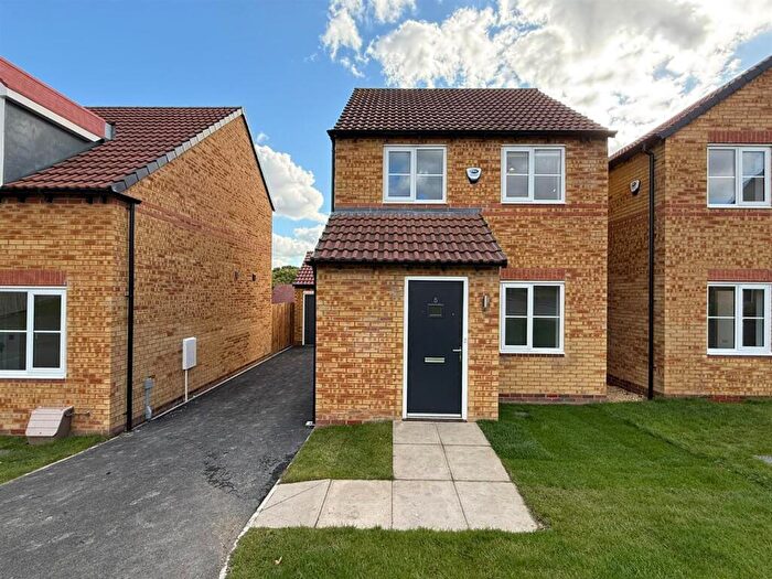 3 Bedroom Detached House To Rent In Moorland Green, Chopwell, NE17