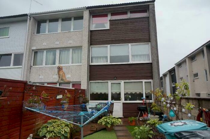 4 Bedroom Town House To Rent In Wallbrae Road, Cumbernauld, North Lanarkshire, G67