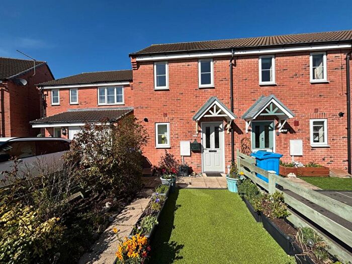 2 Bedroom Terraced House For Sale In Ashcourt Drive, Hornsea, HU18