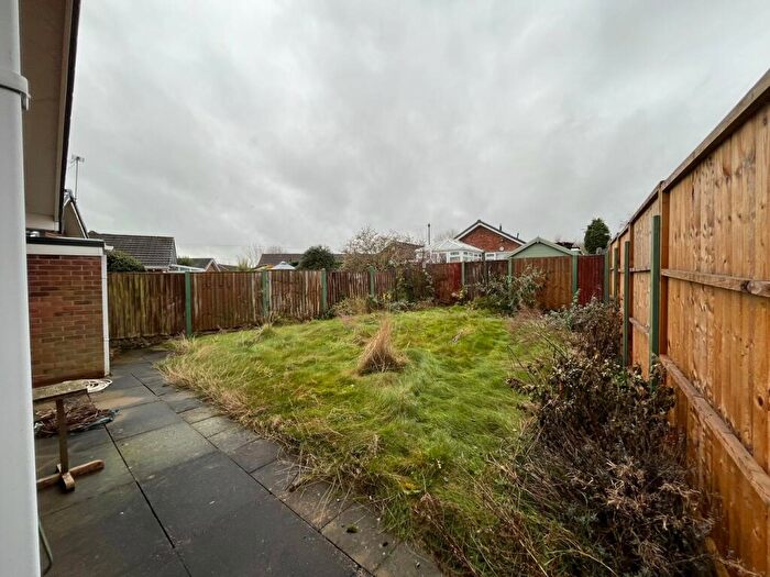 2 Bedroom Detached Bungalow For Sale In Brynsmoor Road, Brinsley, NG16