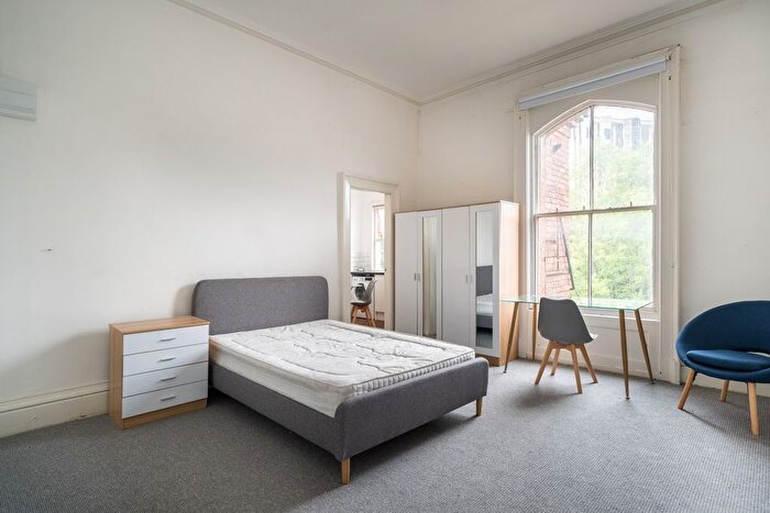 1 Bedroom Flat To Rent In Flat A, Clarendon Road, LS2