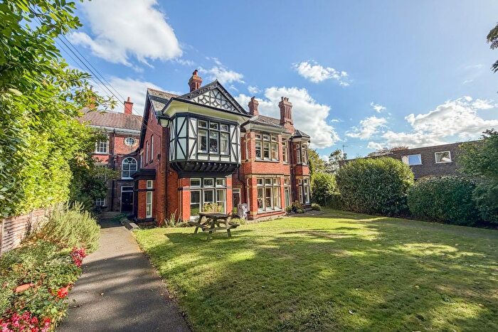 1 Bedroom Flat For Sale In Allerton Hall, Wensley Drive, Chapel Allerton, LS7