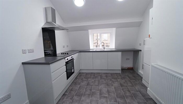 1 Bedroom Flat To Rent In Atkinson Street, Shipley, BD18