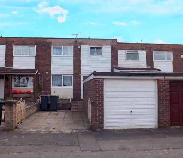 3 Bedroom House To Rent In Totton Walk, Havant, PO9