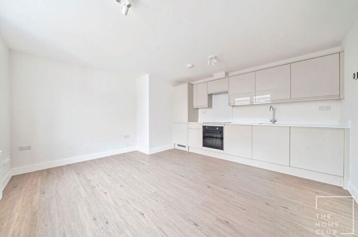 1 Bedroom Flat To Rent In Old Bank House, Farnborough, GU14