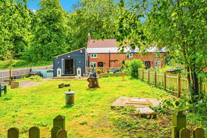 3 Bedroom End Of Terrace House For Sale In Station Road, Gamlingay, Sandy, Cambridgeshire, SG19