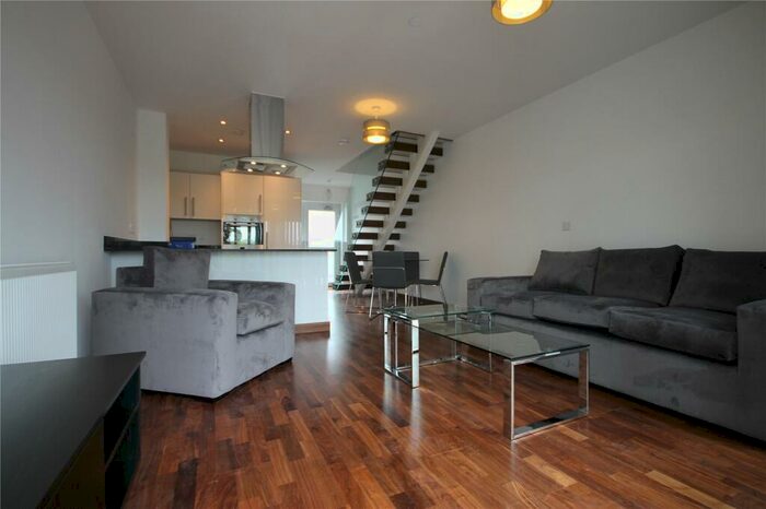 2 Bedroom Duplex To Rent In Flamsteed Close, Cambridge, CB1