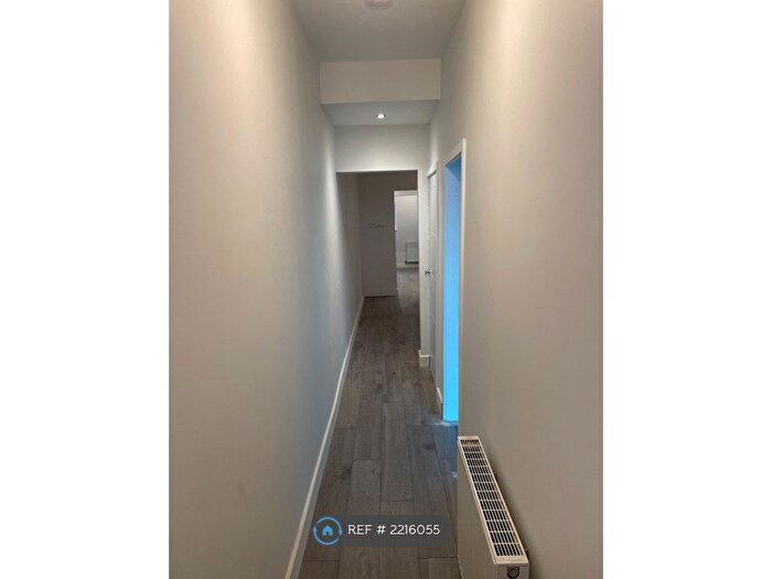 3 Bedroom Semi-Detached House To Rent In Chesterfield Road, Staveley, S43