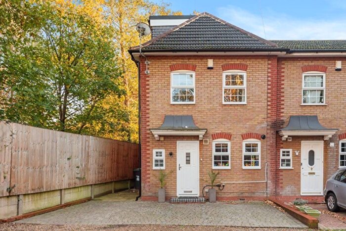 4 Bedroom End Terrace House To Rent In Farley Mews, London, SE6