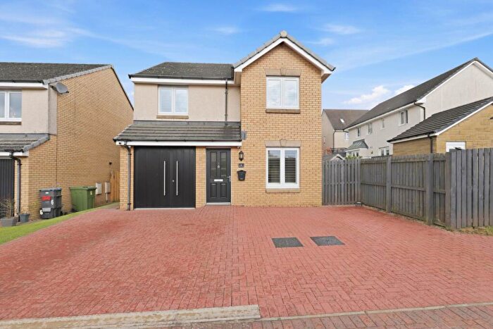 4 Bedroom Detached House For Sale In Walnut Grove, Stewarton, KA3