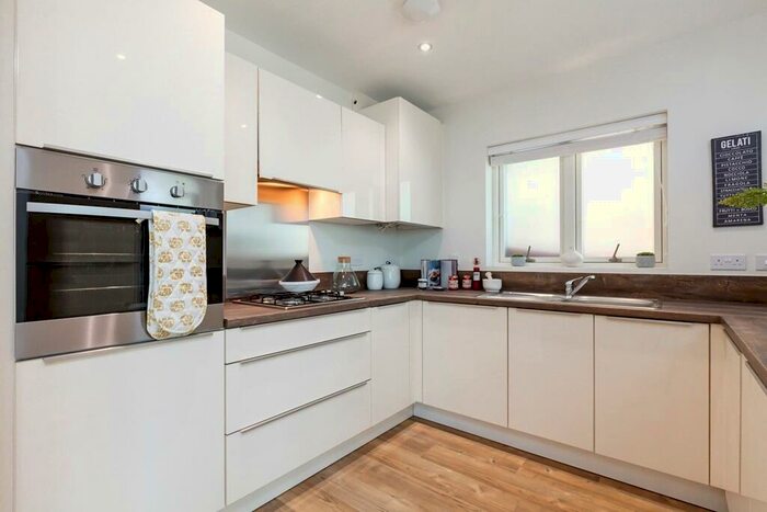 2 Bedroom Apartment For Sale In Sweechbridge Road Herne Bay, CT6